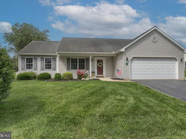 5 Bower Dr #L-0214, Myerstown, PA 17067