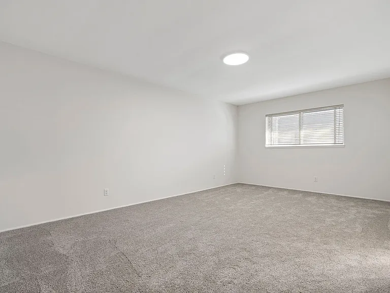 12611 High Meadow Dr — Photo 21