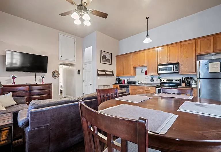 202 E San Antonio St #126 — Photo 14