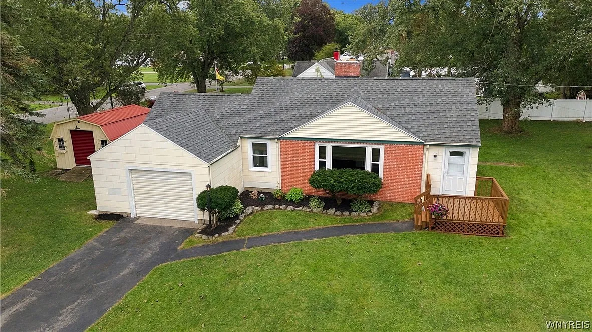 2 bed, 1.0 bath, 964 sqft, $1,700 — Photo 4