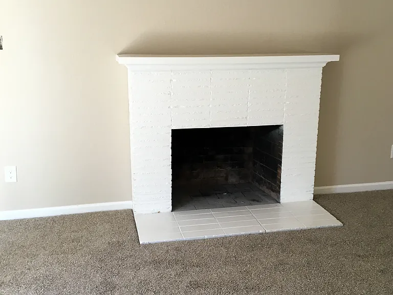 810 Newgate Way — Photo 3