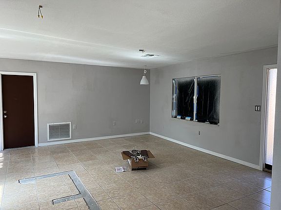 2nd image of 8654 Fox Hollow Dr