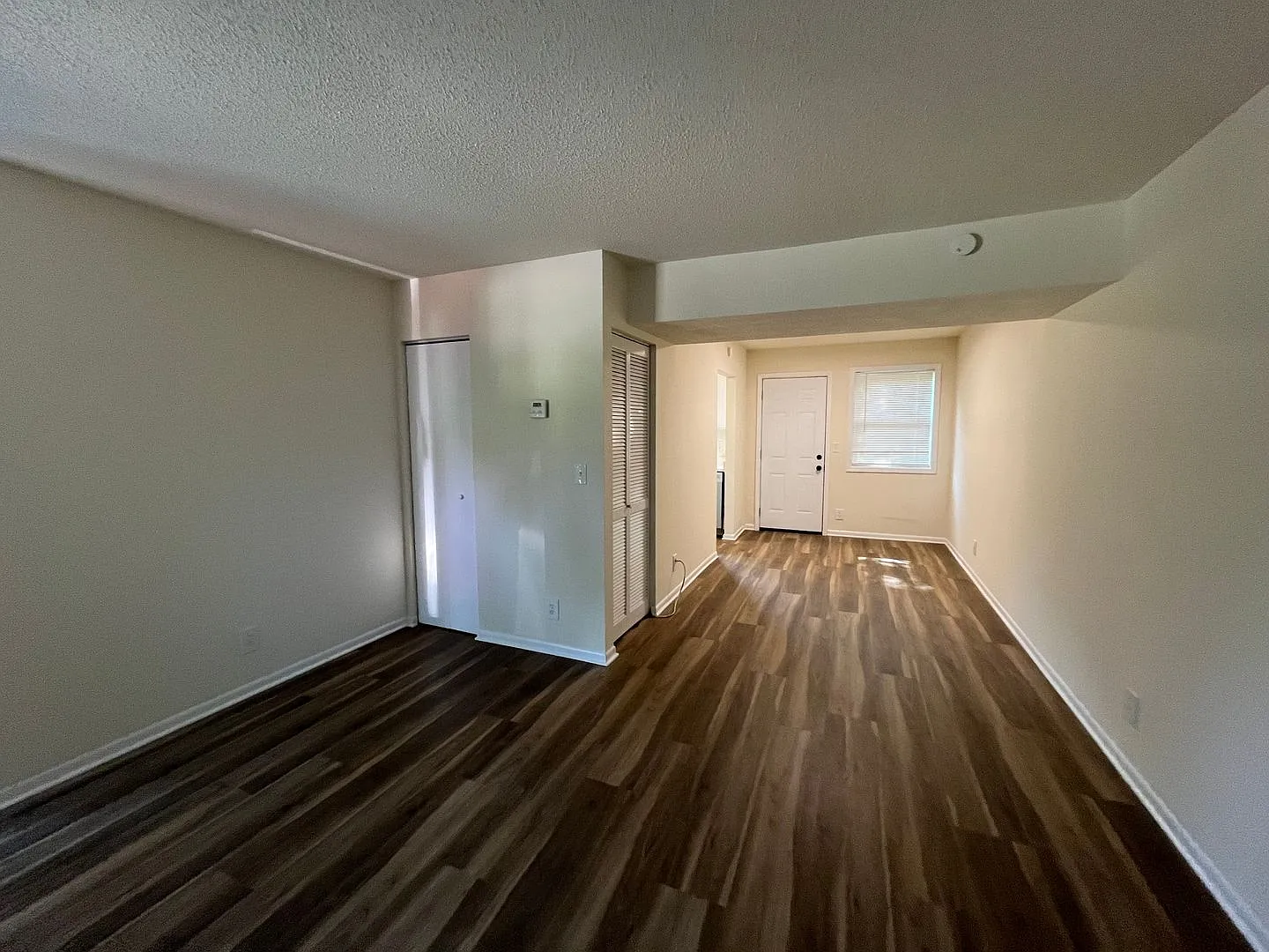 3921 Grand Ave — Photo 1