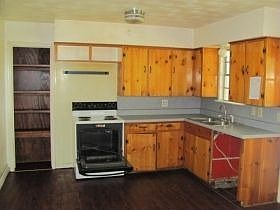 2nd image of 4825 Carolyn Jean Dr