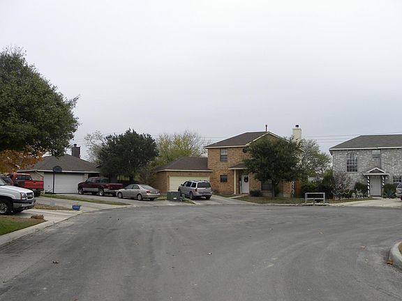 3rd image of 3610 Lake Sunset Ct