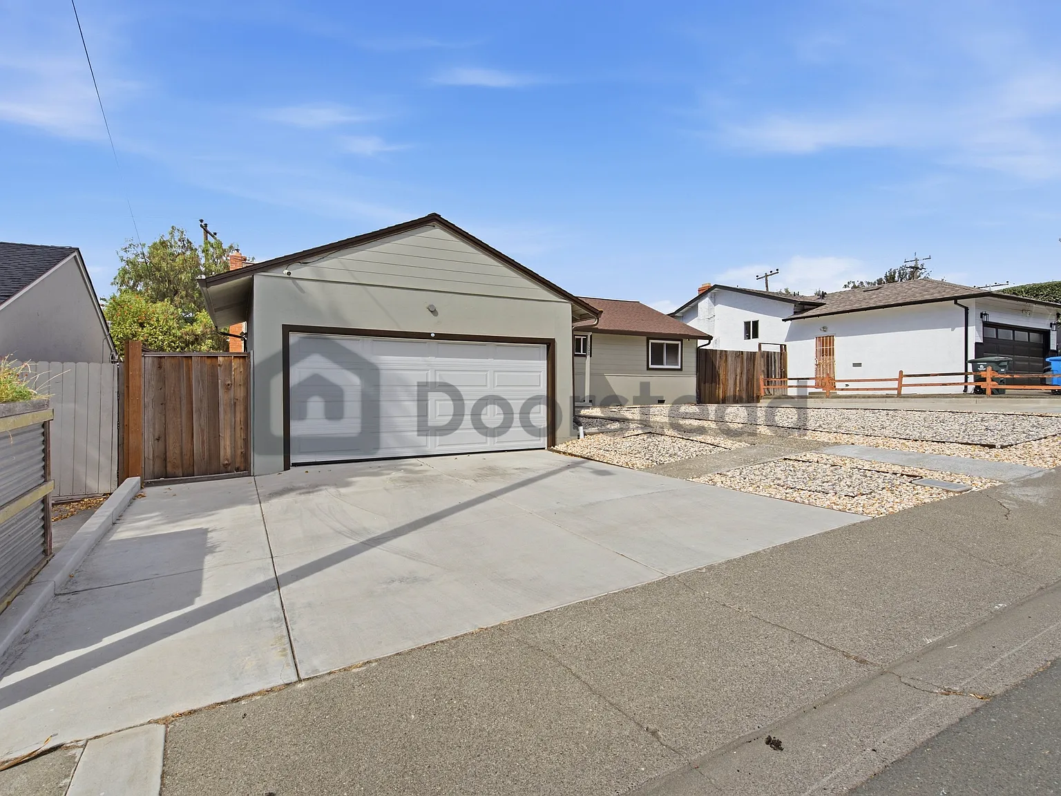 3 bed, 2.0 bath, 1540 sqft, $3,100 — Photo 2