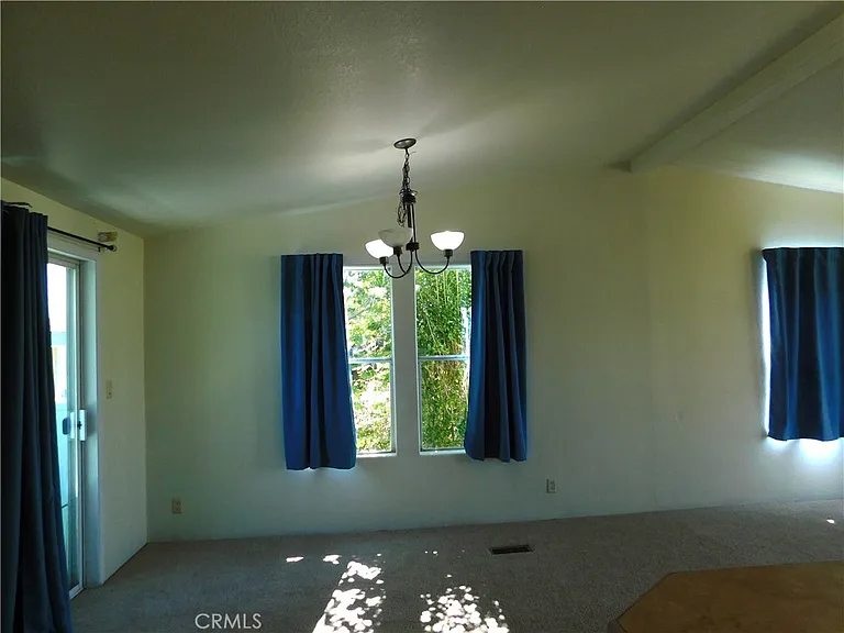 19825 Taylor St — Photo 10