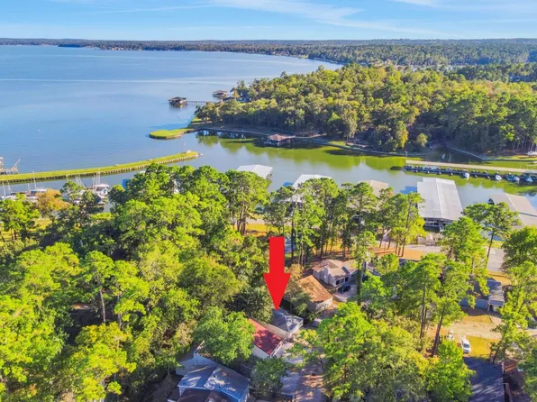 90 Harbour Ln, Coldspring, TX 77331