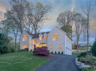 22 Rices Ln, Westport, CT 06880