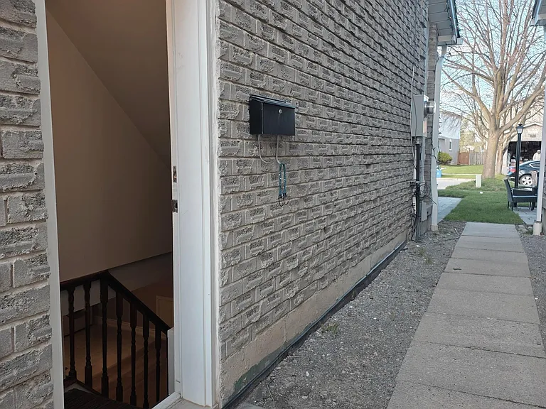 1566 Marshcourt Dr #BASEMENT — Photo 2