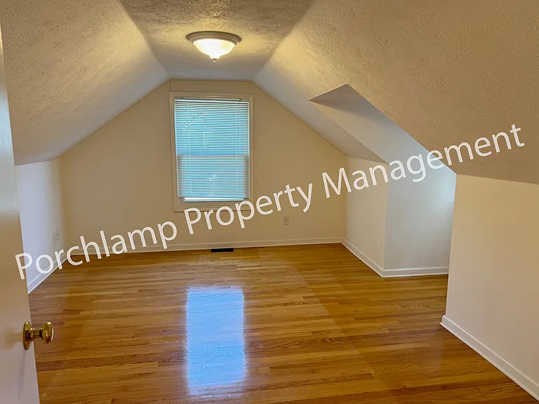 2615 Coit Ave NE — Photo 13