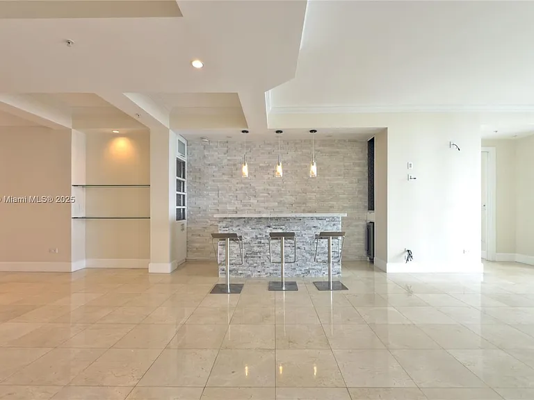 848 Brickell Key Dr #306 — Photo 5