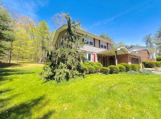 256 Dan Mont Vis, Daniels, WV 25832
