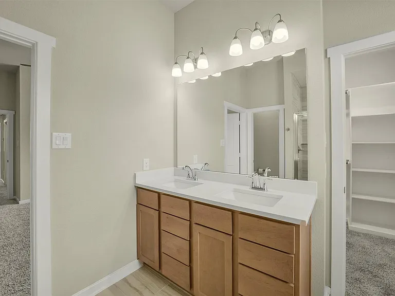 323 N Spotted Fern Dr — Photo 23