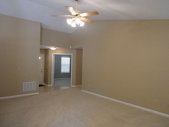 4th image of 12765 Glengary Dr