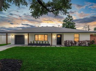 1818 Watercrest Dr, Houston, TX 77008