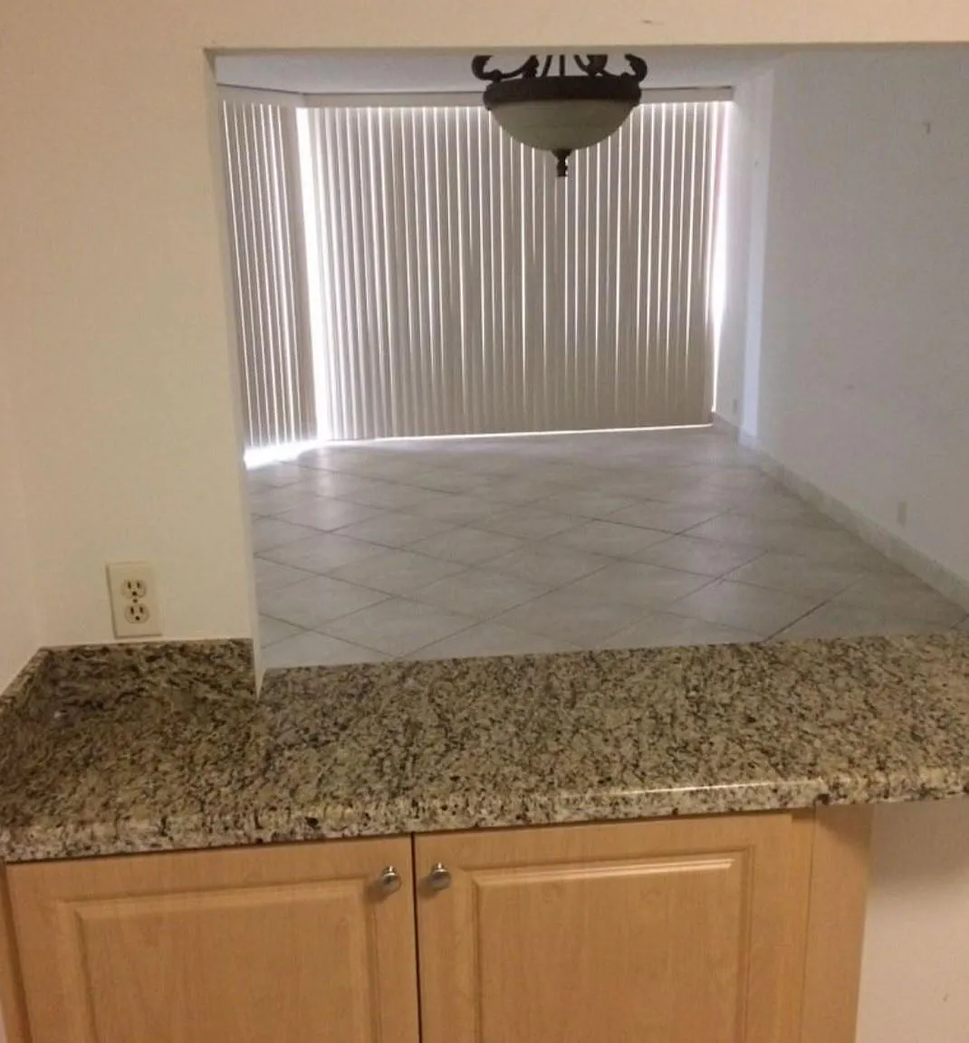 1 bed, 1.5 bath, 1064 sqft, $2,850 — Photo 3