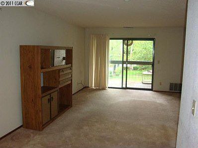5th image of 39997 Cedar Blvd Unit 251