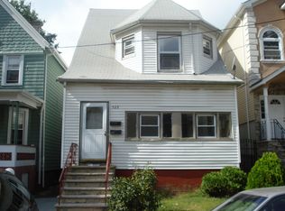 568 Walnut St, Elizabeth, NJ 07201
