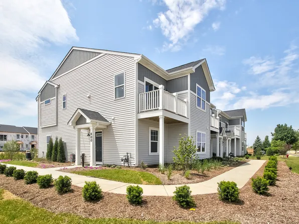 420 Comstock Rd, South Elgin, IL 60177