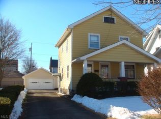 36 Como St, Struthers, OH 44471