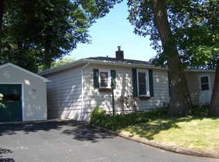 20 Waseca Ave, Tonka Bay, MN 55331