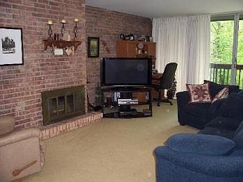 2nd image of 5700 Hillcrest Ln APT 1K