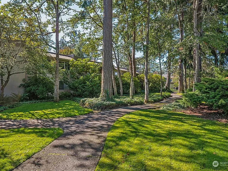 7501 Ruby Dr SW #G201 — Photo 16