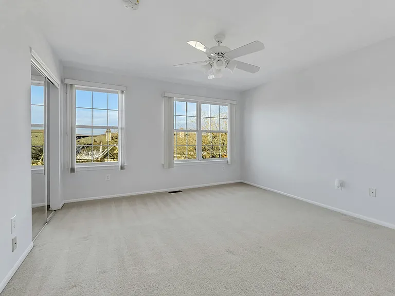 2198 Kent Ct #2198 — Photo 20