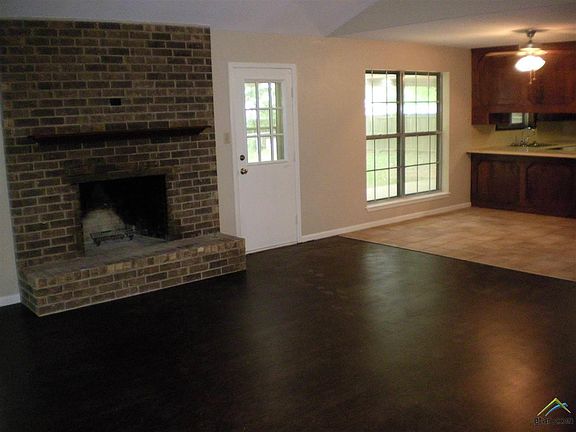 2nd image of 307 Senter Ave