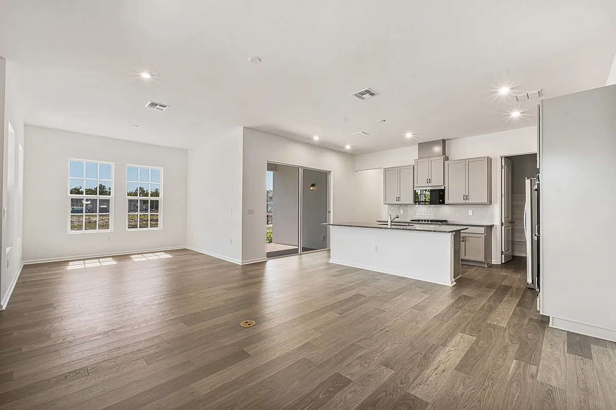 3 bed, 1671 sqft, $4,300 — Photo 3