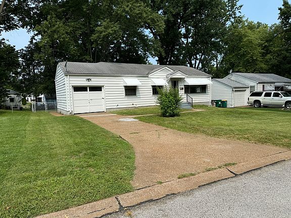 2nd image of 10535 Byfield Dr