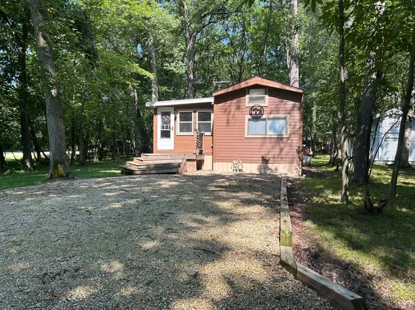 16-107 Woodhaven Lakes, Sublette, IL 61367