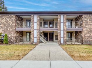 29846 Utica Rd #27, Roseville, MI 48066