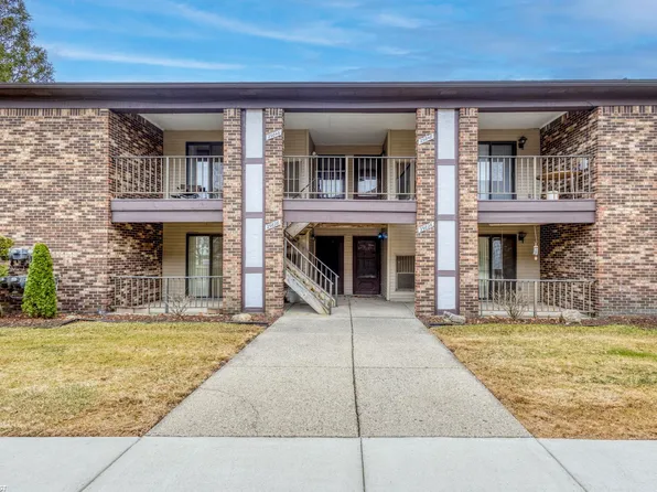 29846 Utica Rd #27, Roseville, MI 48066