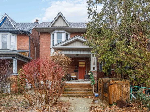 182 Indian Grv, Toronto, ON M6P 2H2