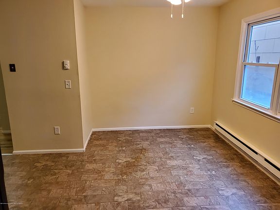 5th image of 1171 Fischer Blvd #2