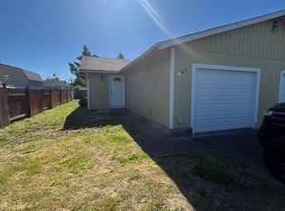 847 54th St, Springfield, OR 97478