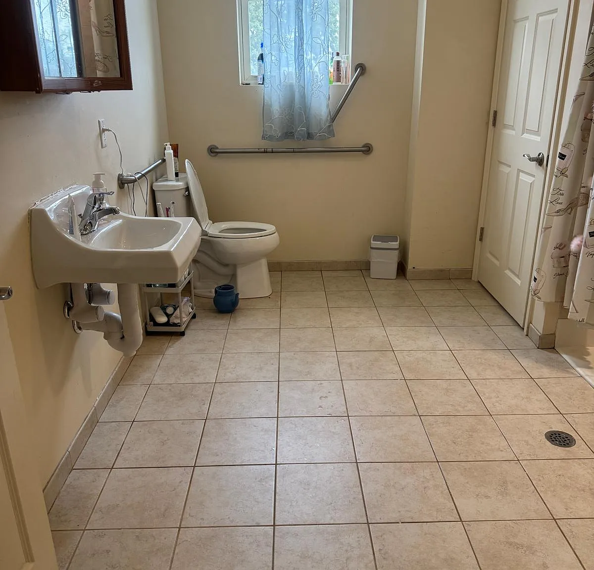 2 bed, $2,100 — Photo 1