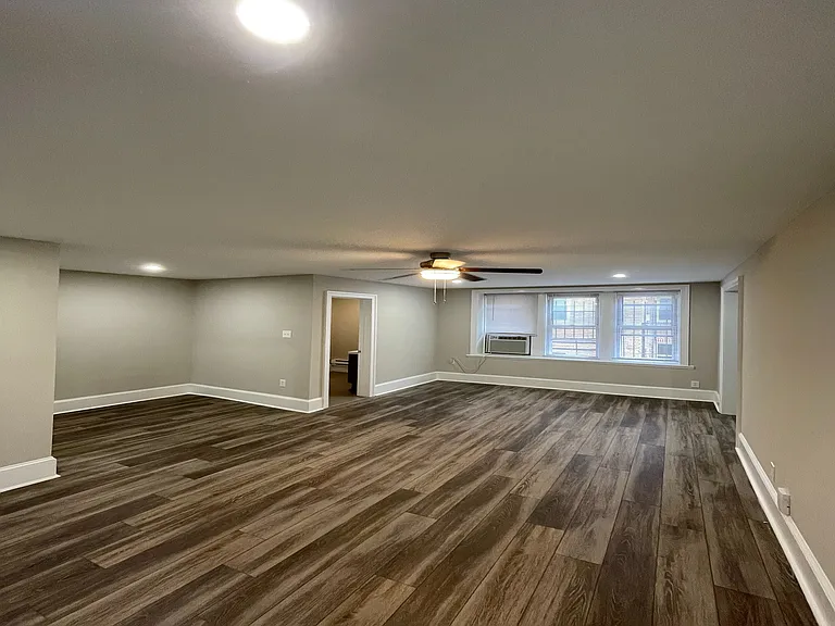 Campus Apartments — Photo 16