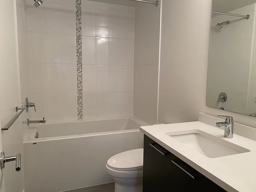2 bed, 811 sqft, $2,350 — Photo 4