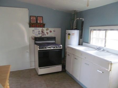 2nd image of 617 S Pioneer Ave