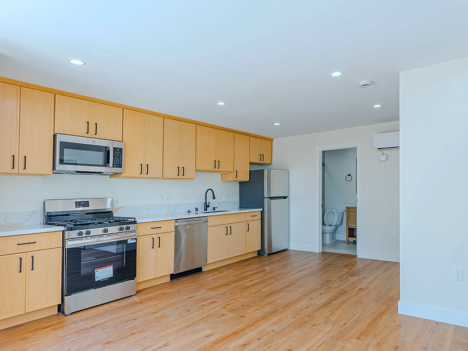 456 S Breed St Unit 28 — Photo 2