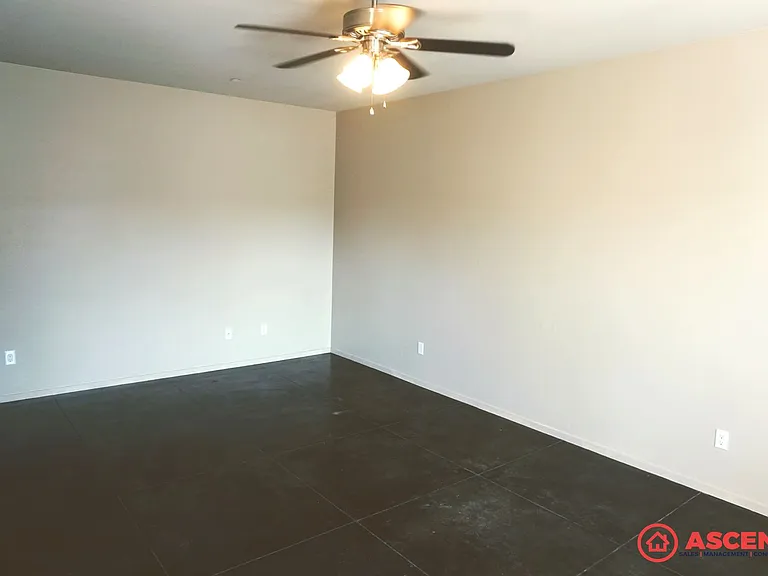 222 Harding Avenue — Photo 3