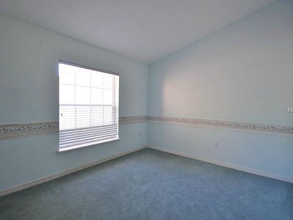 3rd image of 332 Lakecrest Dr
