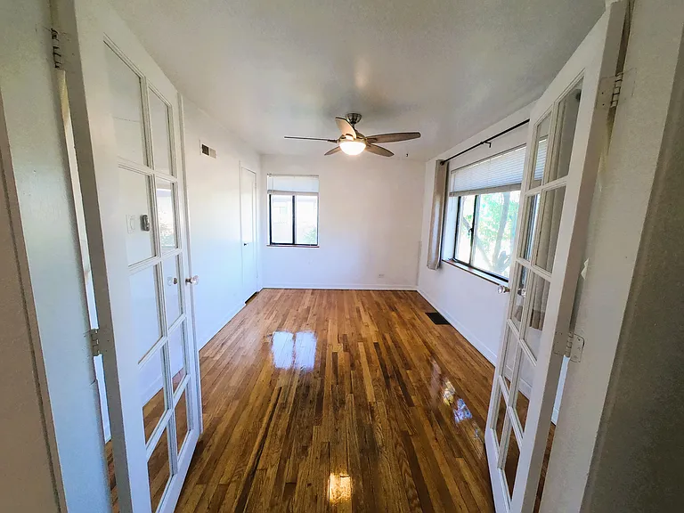3258 N Saint Paul St — Photo 14