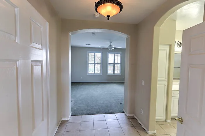 884 N Keyes Rd — Photo 20