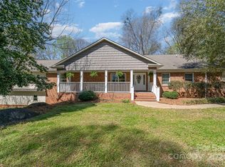 4601 Mount Holly Huntersville Rd, Charlotte, NC 28216