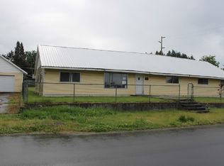 732 4th Ave SW, Castle Rock, WA 98611