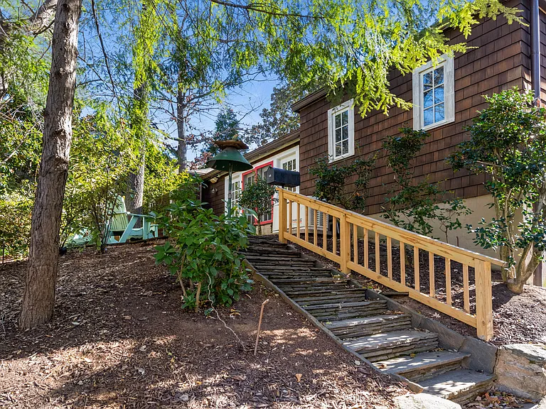 63 Beverly Rd NE #GUEST HOUSE — Photo 44